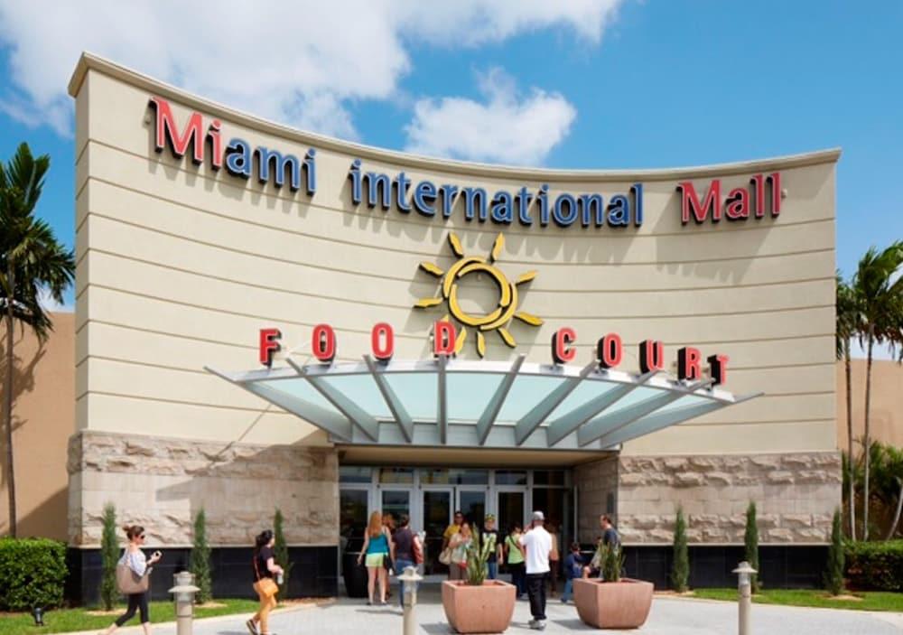 Готель Doubletree By Hilton Miami Doral Sweetwater Екстер'єр фото