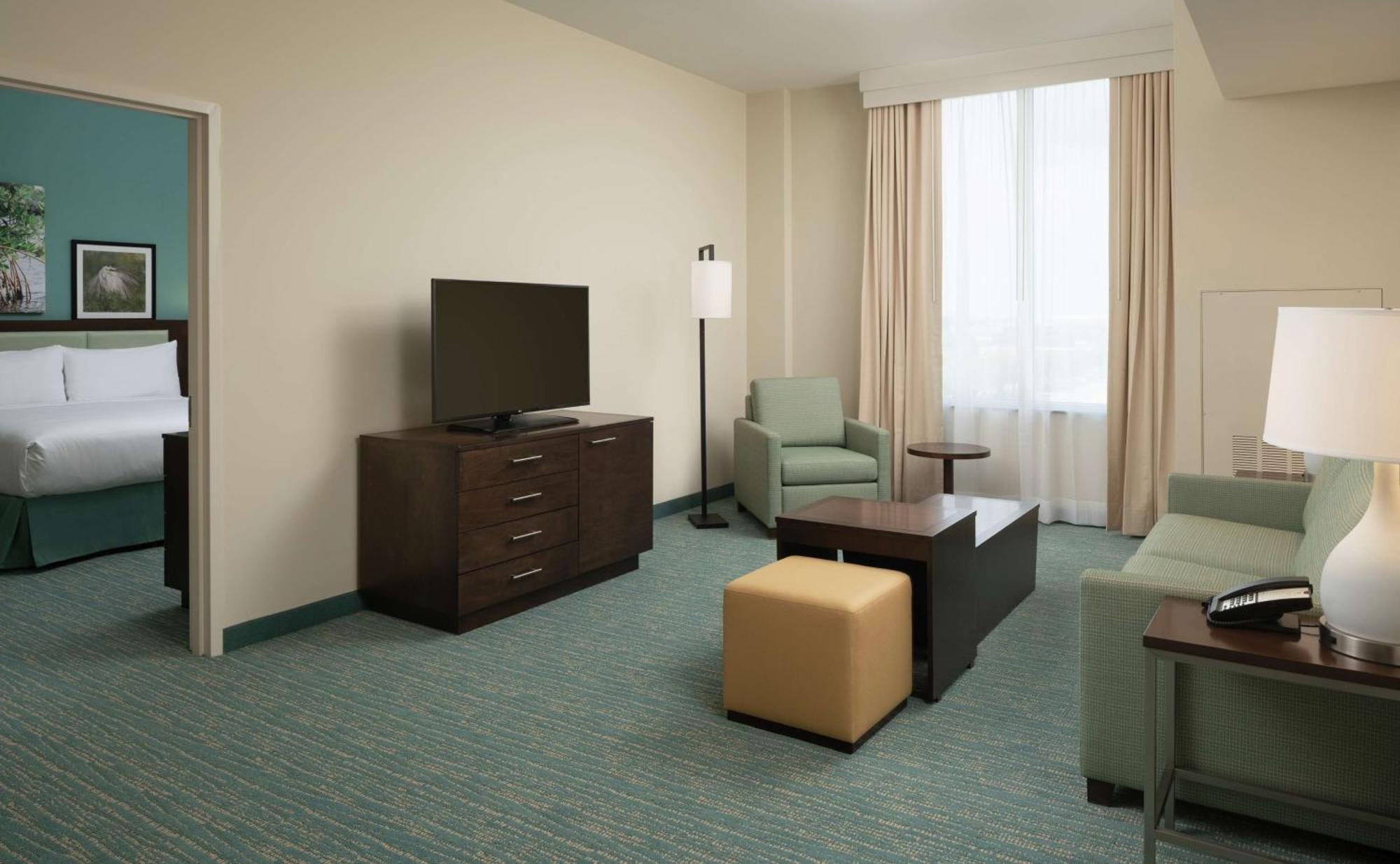 Готель Doubletree By Hilton Miami Doral Sweetwater Екстер'єр фото