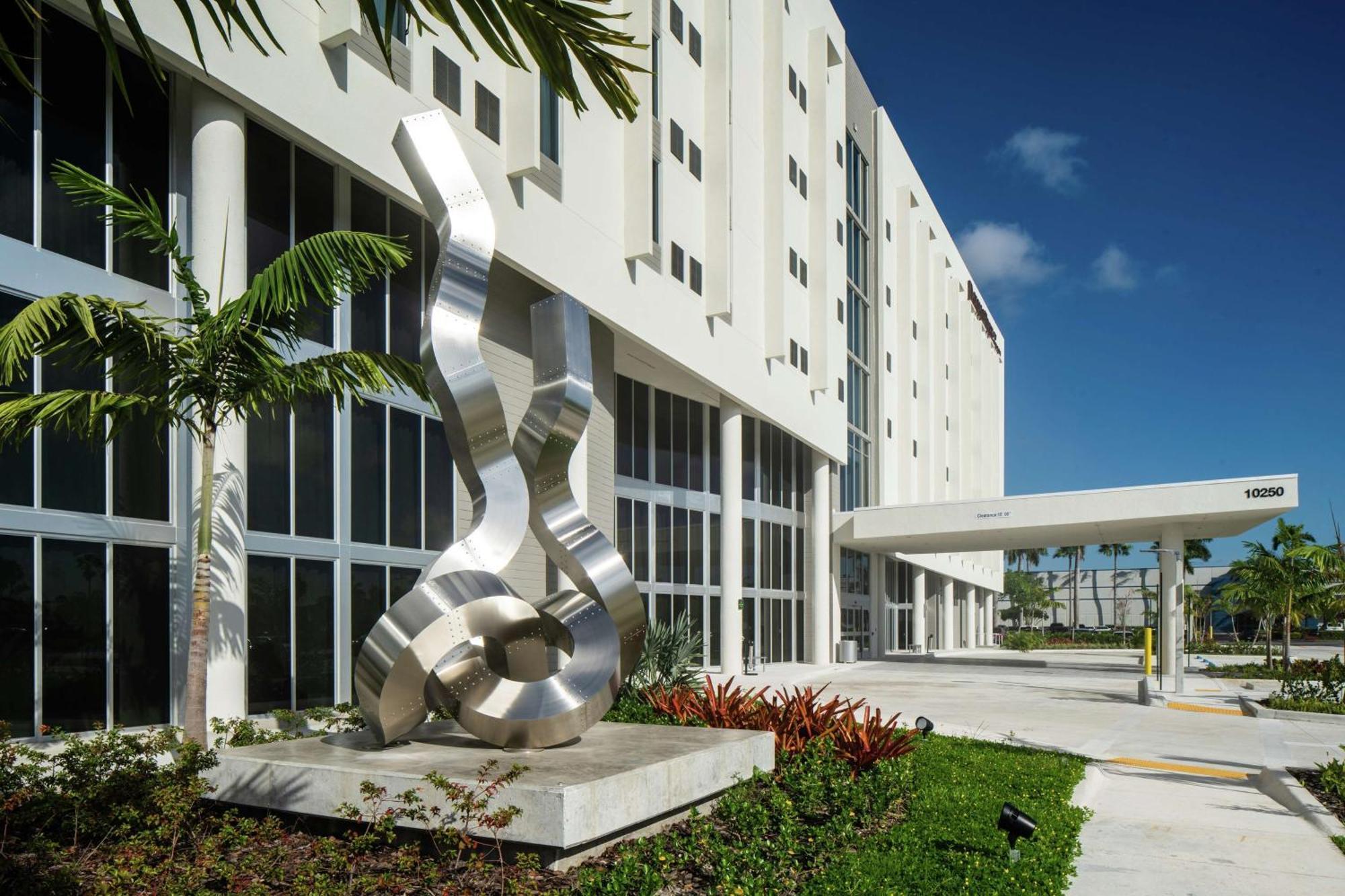 Готель Doubletree By Hilton Miami Doral Sweetwater Екстер'єр фото